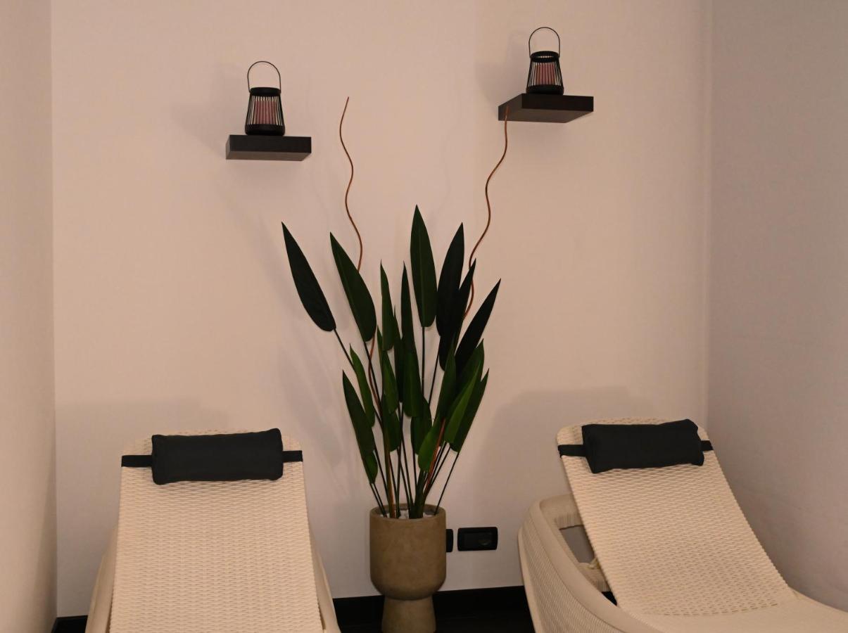 Palace Eight - Suites & Spa Cosenza Buitenkant foto