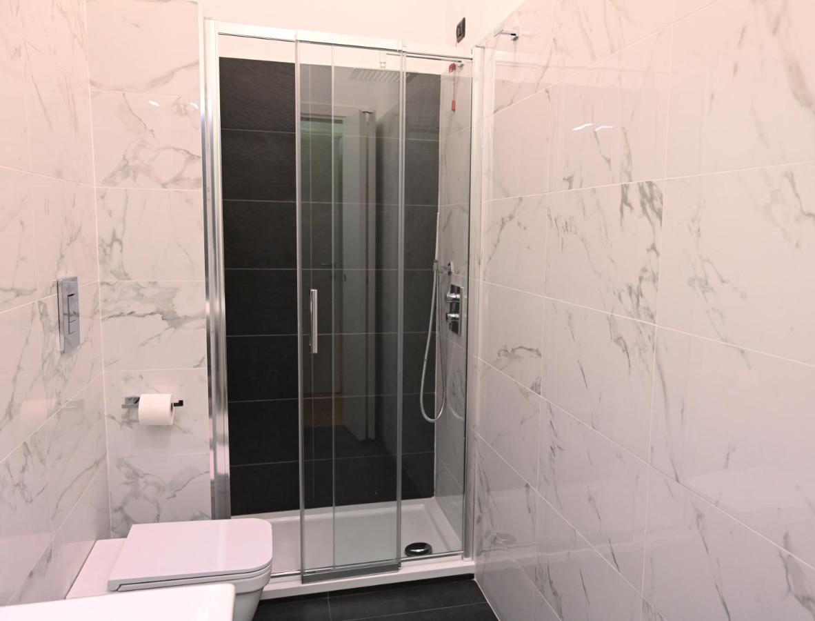 Palace Eight - Suites & Spa Cosenza Buitenkant foto