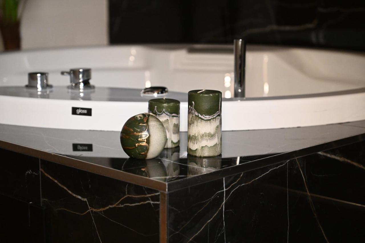 Palace Eight - Suites & Spa Cosenza Buitenkant foto