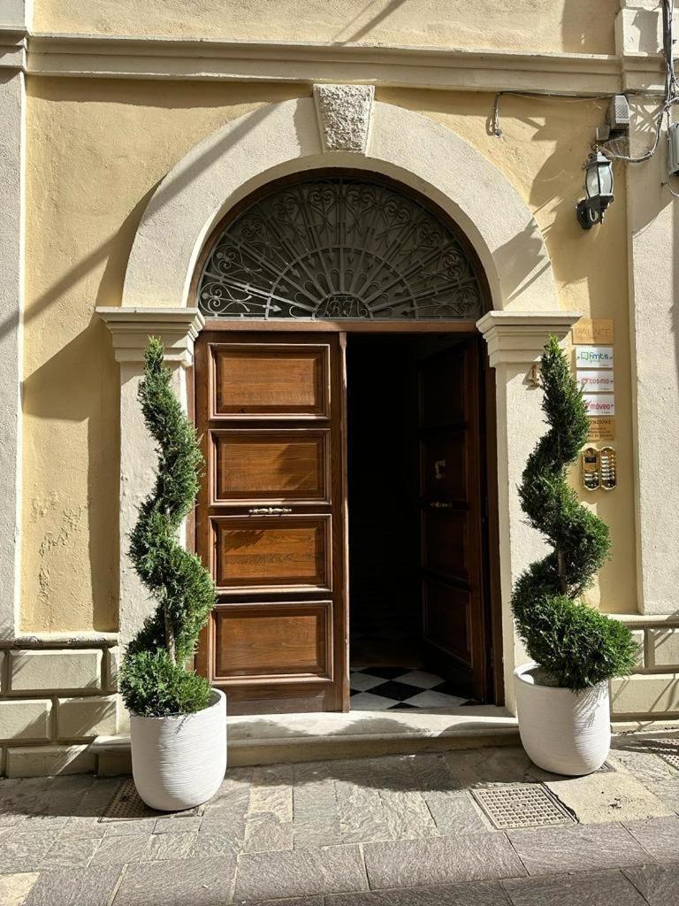 Palace Eight - Suites & Spa Cosenza Buitenkant foto