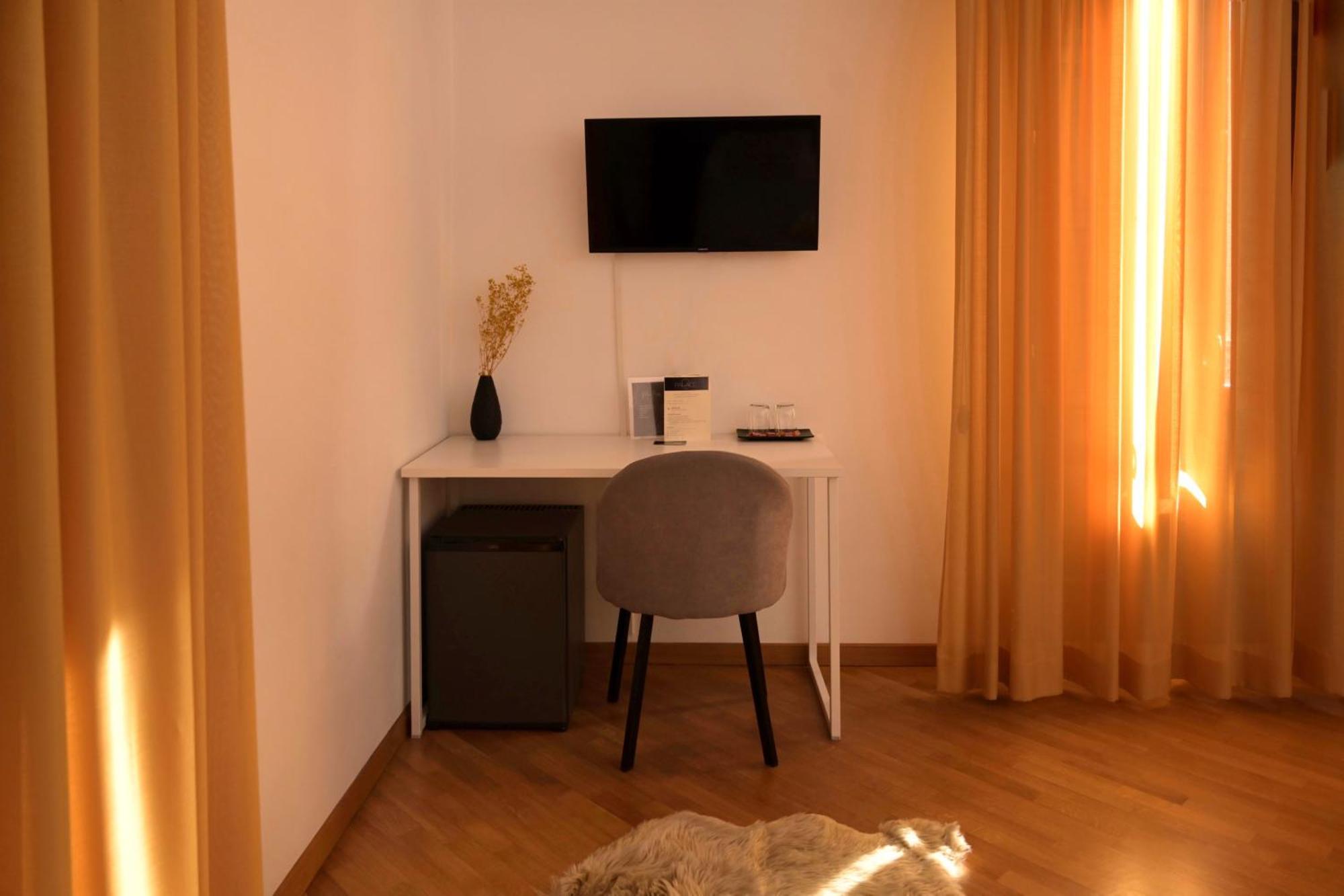 Palace Eight - Suites & Spa Cosenza Buitenkant foto